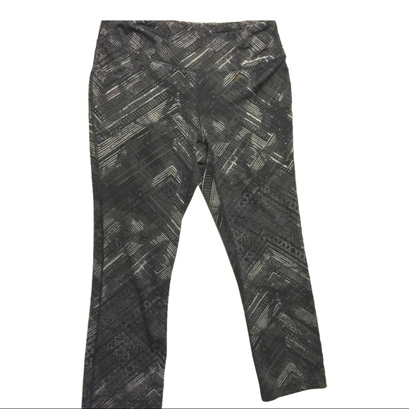 EDDIE Bauer black with gray print crop legging - Picture 1 of 6